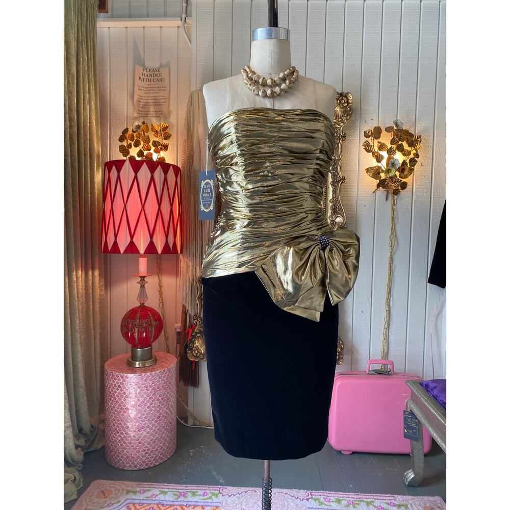 vintage 1980s strapless cocktail dress gold lame' black velvet aj bari bow s 27